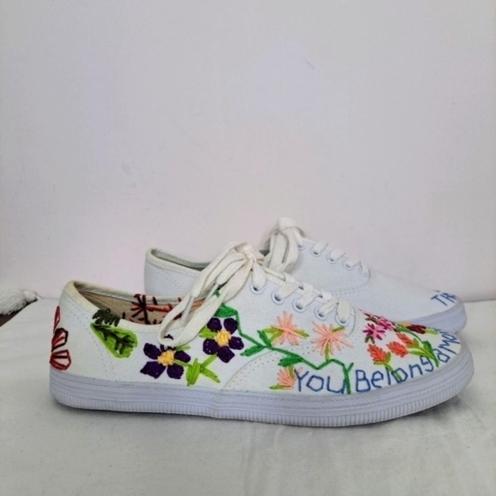 Custom hand embroidered floral canvas tennis shoe 9